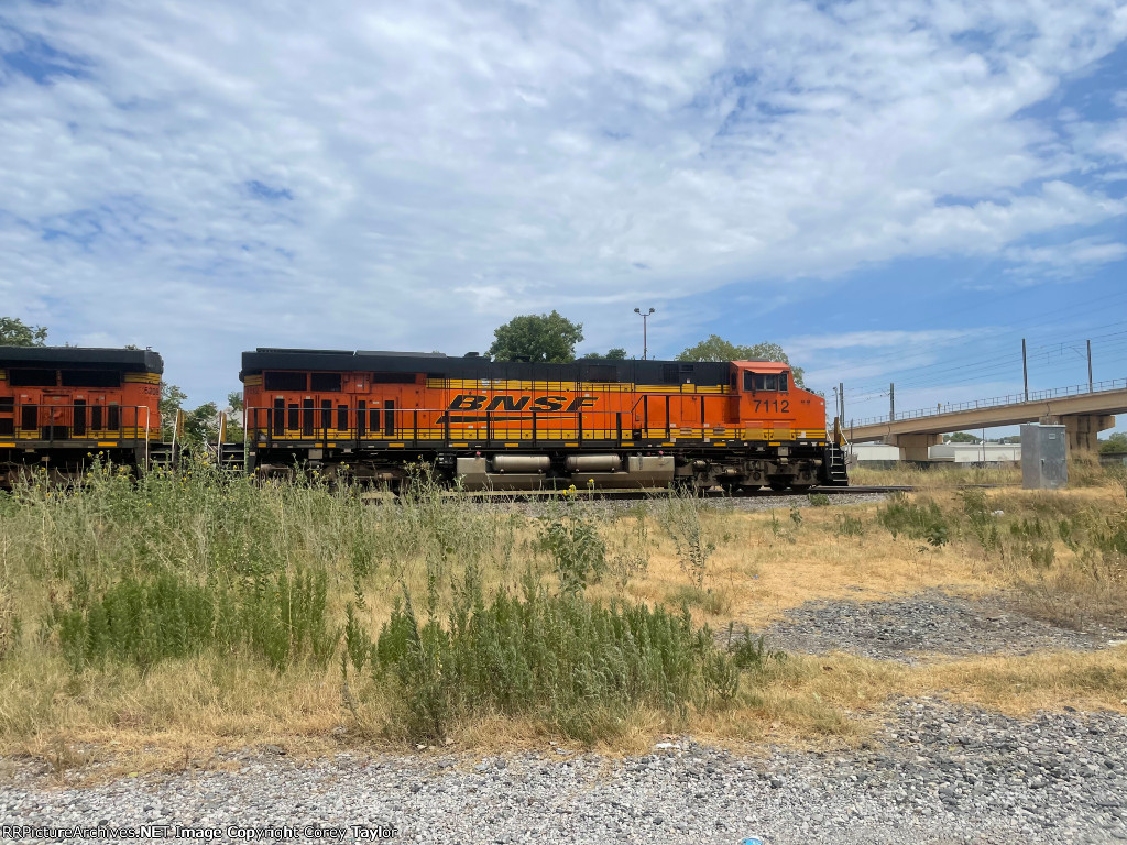 BNSF 7112